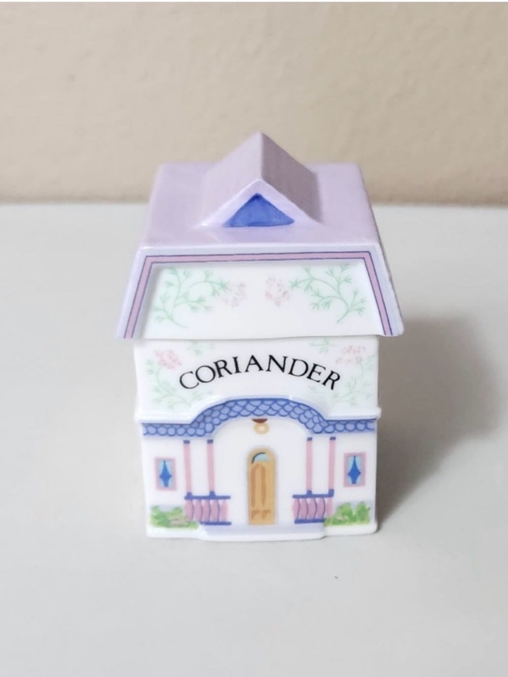 The Lenox Spice Village CORIANDER Jar House Fine Porcelain 1989